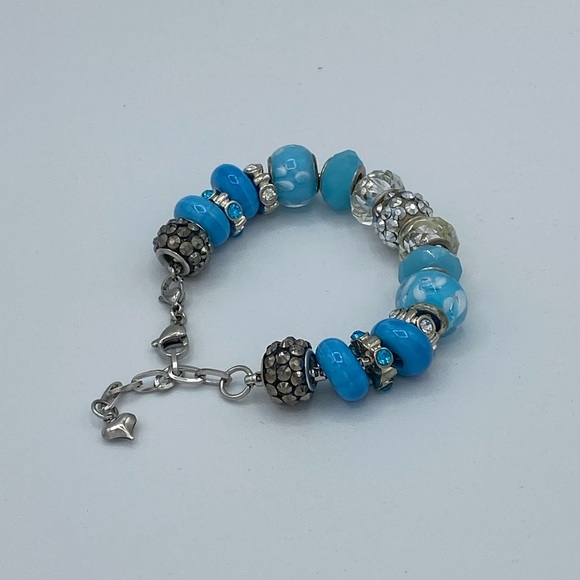 Turquoise And Silver Beaded Bracelet ( New) - Picture 5 of 6